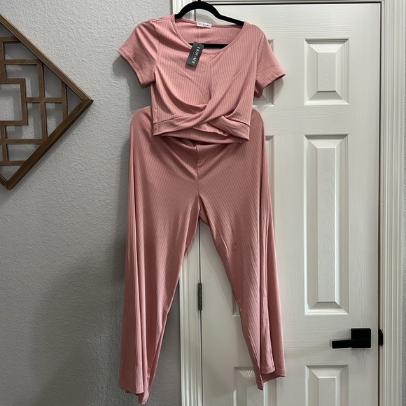 EKouaer Pants - Brand new matching blush pink set size women’s medium